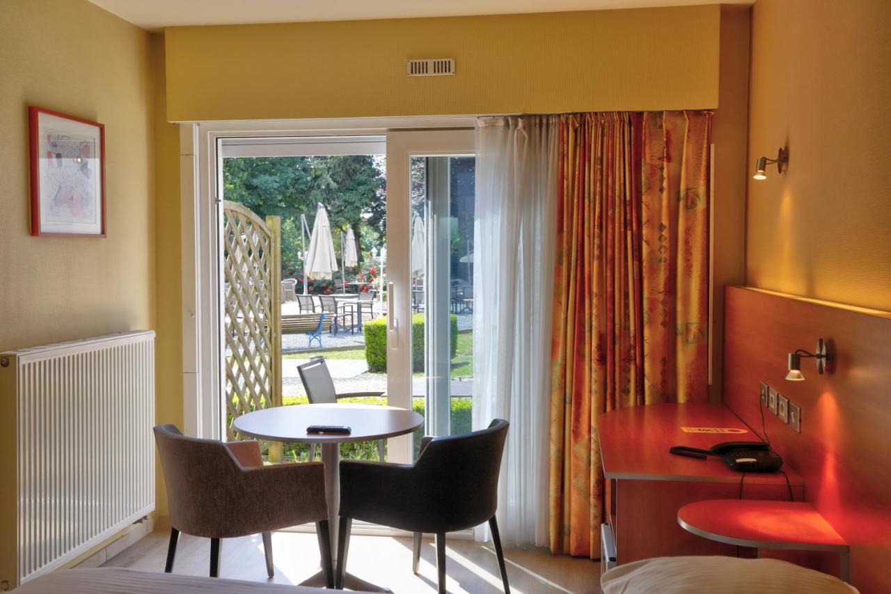 Auberge Du Vieux Cedre, Enghien-Belgique Zewnętrze zdjęcie